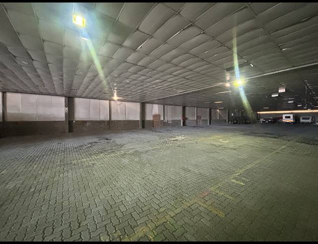 2,000M² WAREHOUSE TO LET IN BLACKHEATH INDUSTRIAL